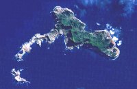 ce0z-JF-4  Robinson Crusoe Island - The island was first named Juan Fernandez Island (spanisch Isla Robinsón Crusoe)
